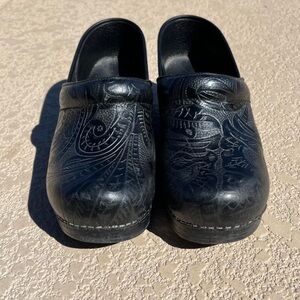 Black Dansko clogs